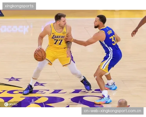 NBA揭幕战大战湖人！东契奇PK库里，全新湖人争开门红